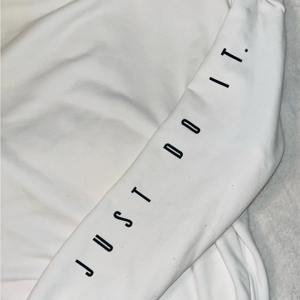 Nike Crewneck Sweatshirt White sz XL - Picture 4 of 9